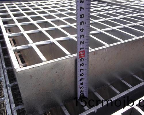 壓銲鋼(gang)格闆(ban)