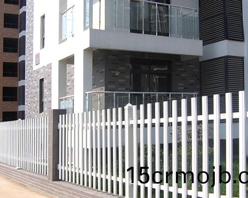 小(xiao)區(qu)護欄網